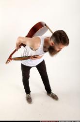 oscar-guitar-taking-bow