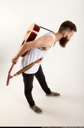 oscar-guitar-taking-bow