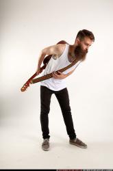 oscar-guitar-taking-bow