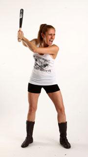 agnes-bat-pose2-hit