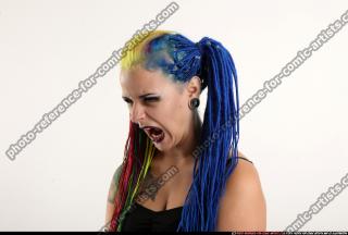 2016 01 DOLORES FE SCREAMING 01