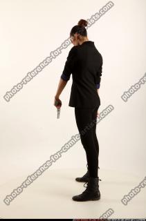 2016 04 JADE PISTOL POSE2 03 B