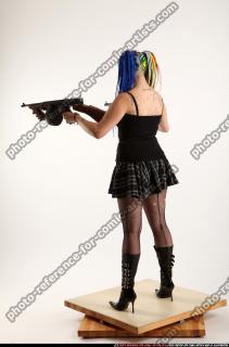 2016 05 DOLORES DUAL TOMMYGUNS POSE2 03 B