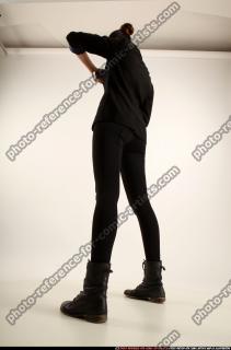 2016 05 JADE PISTOL POSE3 UNSHEATHING 03 C