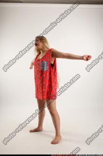 2016 05 KAYA DAILY POSE5 STRETCHING 01 C