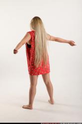 kayaa-daily-pose5-stretching