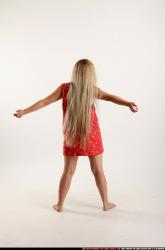 kayaa-daily-pose5-stretching