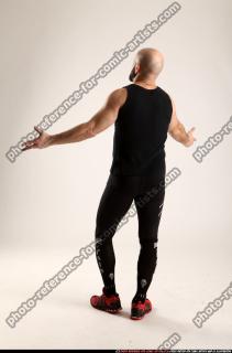 2016 05 ROSS THREATENING POSE2 03