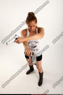 2016 06 AGNES DUAL GUNS POSE2 00 A