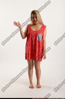 2016 06 KAYA DAILY POSE6 WAVEING 00 B