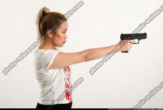 kayaa-pistol-pose3