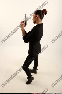 2016 06 JADE PISTOL POSE4 03 A