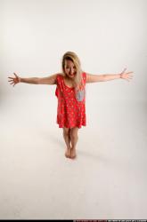 kayaa-daily-pose7-welcoming