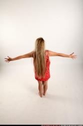 kayaa-daily-pose7-welcoming