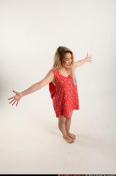 kayaa-daily-pose7-welcoming