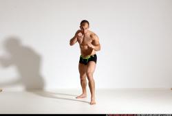 smax-streetfighter-front-kick