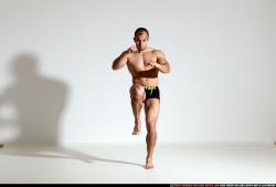 smax-streetfighter-front-kick