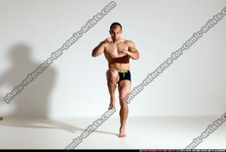 smax-streetfighter-front-kick