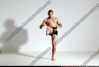 smax-streetfighter-front-kick