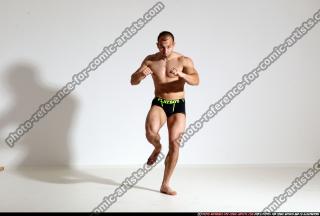 smax-streetfighter-front-kick