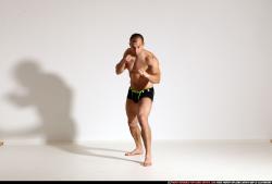 smax-streetfighter-front-kick