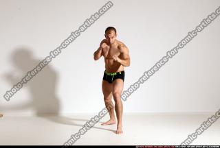 smax-streetfighter-front-kick