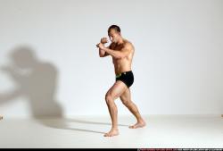 smax-streetfighter-front-kick