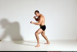 smax-streetfighter-front-kick