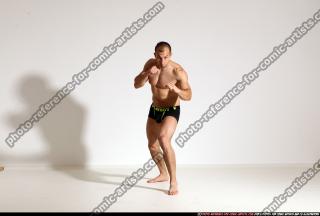 smax-streetfighter-front-kick