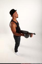 Ron-tommygun-pose5