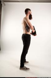 oscar-standing-tommygun-guarding