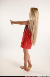 kayaa-daily-pose8-stretching