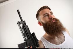 oscar-smg-m4a1-pose1