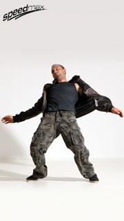 smax-streetfighter-shoulders-hit