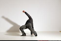 smax-streetfighter-shoulders-hit