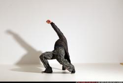 smax-streetfighter-shoulders-hit