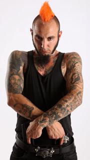 edgar-unsheathing-dual-pistols