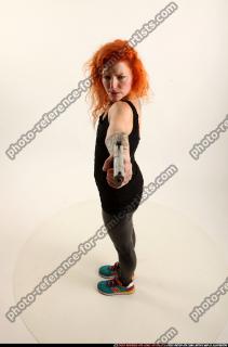 2016 09 ZORA DUAL PISTOLS POSE2 02 A