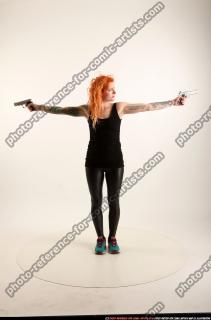 2016 09 ZORA DUAL PISTOLS POSE2 00 B