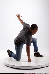 glen-hero-landing-pose