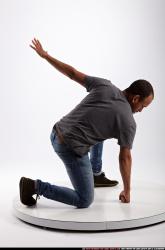 glen-hero-landing-pose