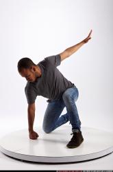 glen-hero-landing-pose