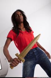 carrie-dagger-defend-pose