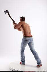 regelio-axe-smash-pose