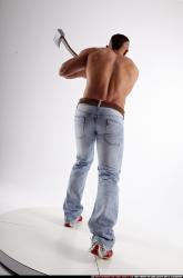 regelio-axe-smash-pose