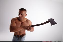 regelio-axe-smash-pose