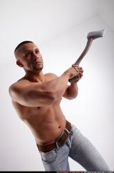 regelio-axe-smash-pose