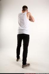 oscar-shotgun-pose5-shooting