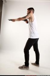 oscar-shotgun-pose5-shooting