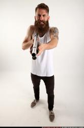 oscar-shotgun-pose5-shooting